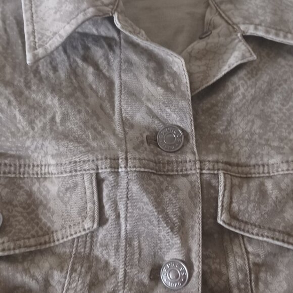 Express Crop Reptile Print Denim Jean Jacket - Picture 4 of 4